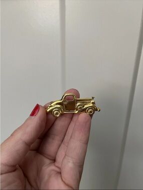 Vintage Rolls Royce Car Brooch Pin Old Car Automobile Novelty Gold